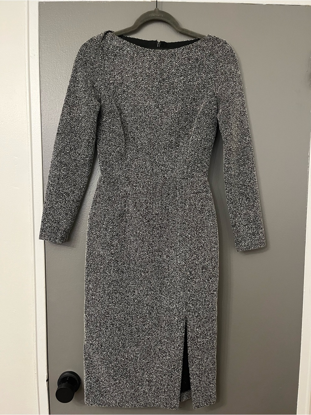 Banana Republic Black & White Long Sleeve Tweed Sheath Dress. Size 0.